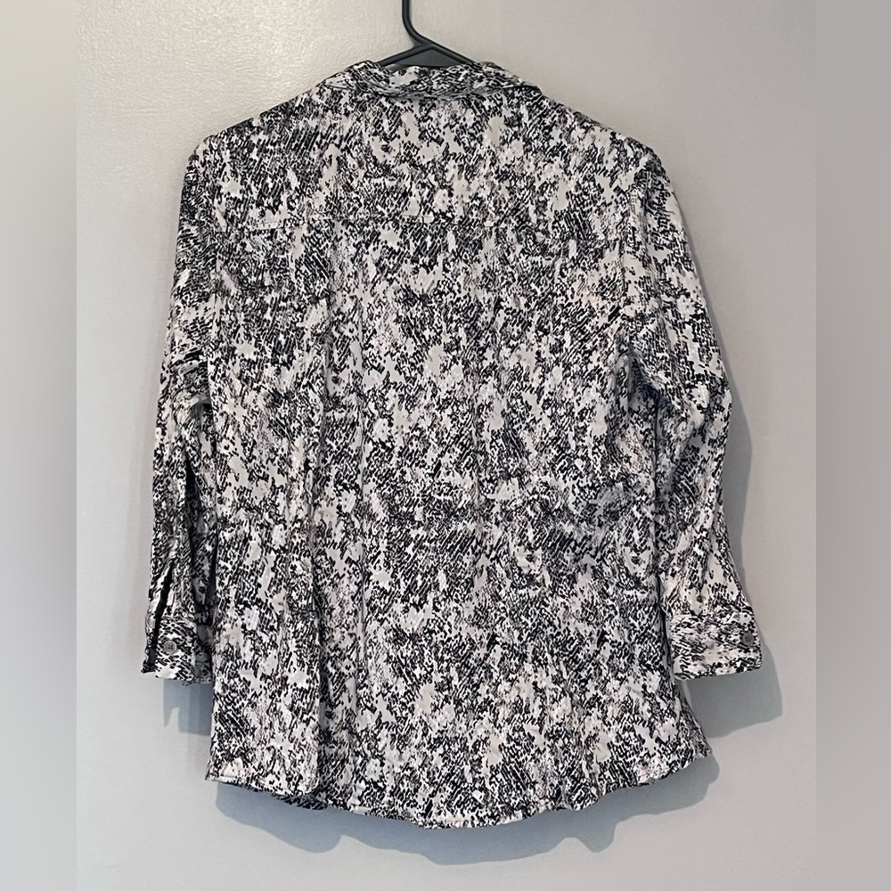 Dana Buchman Animal Print Button-Down Top – Size L 🐆 - Picture 3 of 7